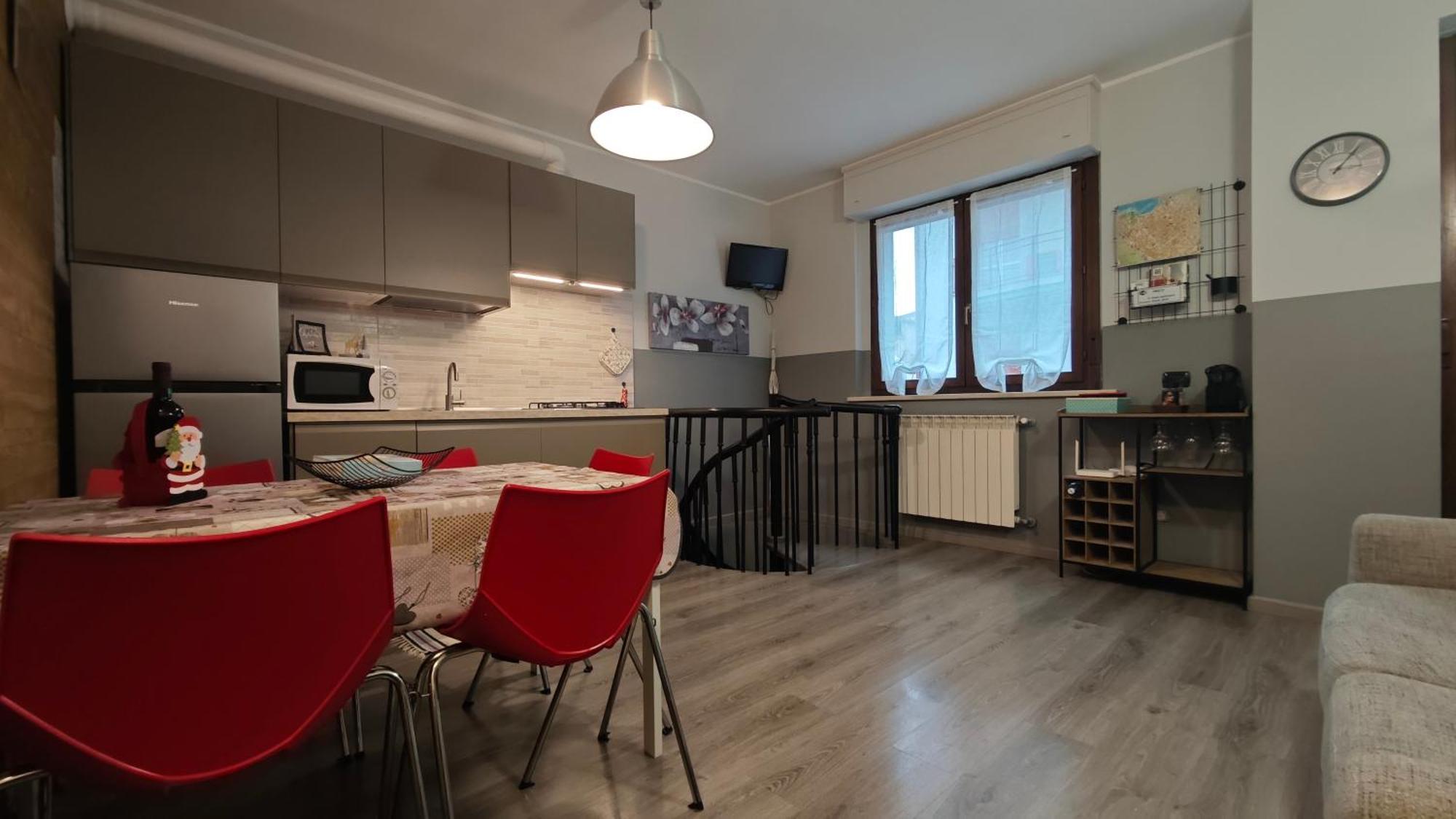Appartamento Aleph With Private Parking, Next Train Station Como Exterior foto