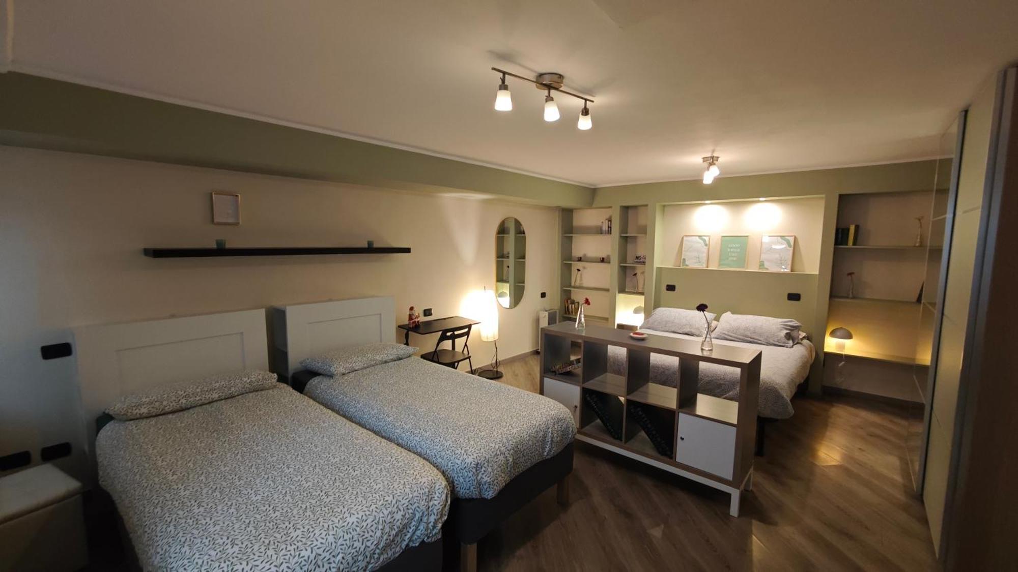 Appartamento Aleph With Private Parking, Next Train Station Como Exterior foto